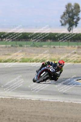 media/May-25-2025-Lets Ride (Sun) [[0ff033e448]]/A Group/11am (Grapevine)/